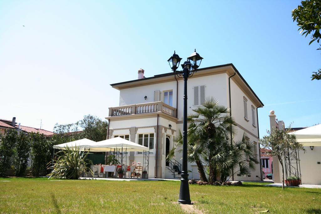 Affittacamere Torre Dell'Arte Torre del Lago Puccini Exterior foto